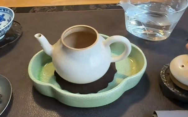 120毫升的紫泥仿古紫砂壶